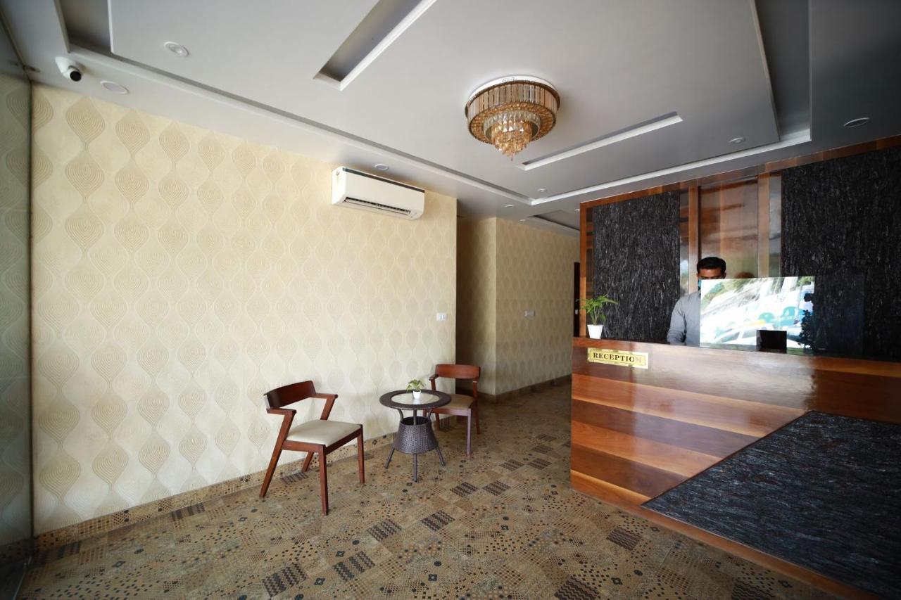 Hotel Neerja Inn Jaipur Ngoại thất bức ảnh